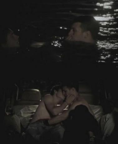 ҹӾ/Night Swimming